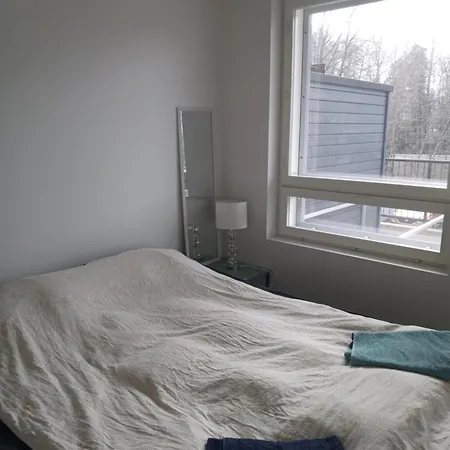 Terassilla & Parkkipaikalla * 艾斯堡